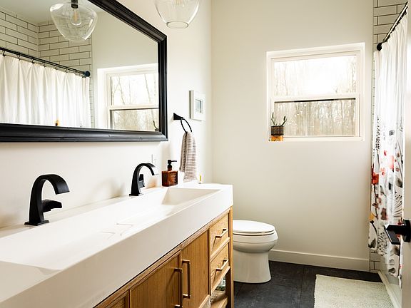 24th image of this home