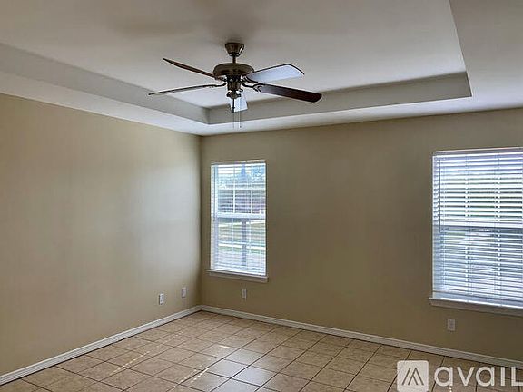 4th image of 1513 Phoenix St