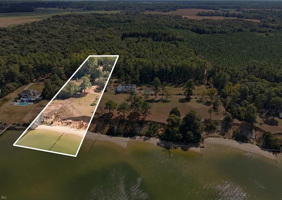 1st image of 25AC Felton Rd