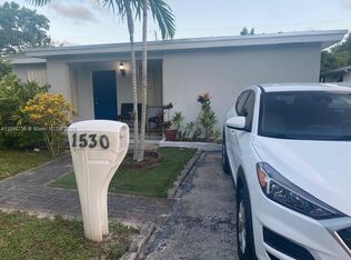 1530 NE 180th St, North Miami Beach, FL 33162