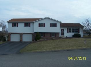 18 Roseville Rd, Williamsport, PA 17701