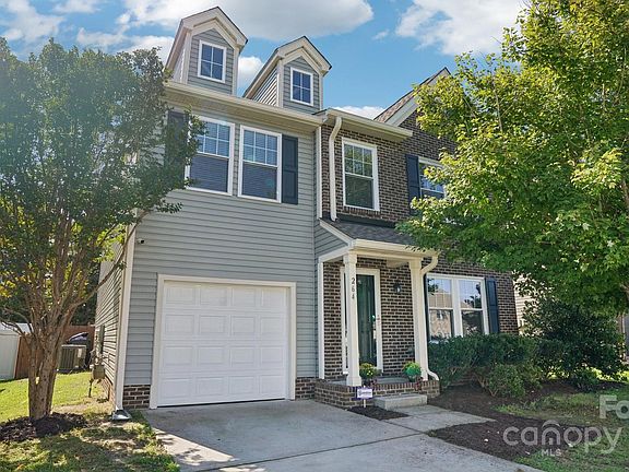 2nd image of 264 Abigail Ct