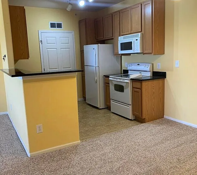 2875 Blue Sky Cir #4-105 — Photo 6