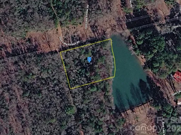 160 Gem Lake Estates Rd, Franklin, NC 28734