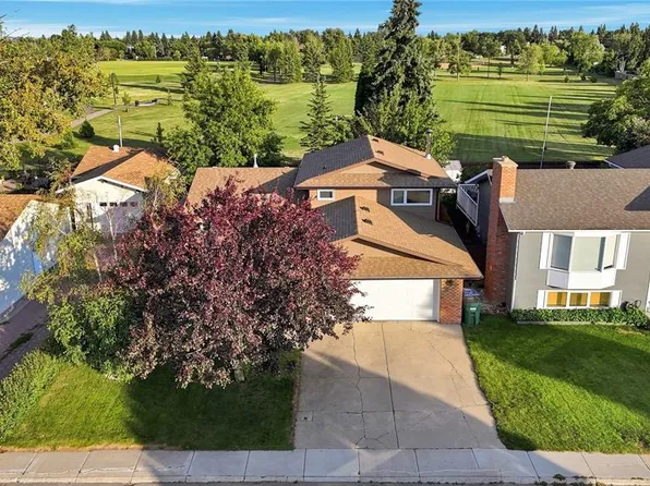 215 Stechishin CRESCENT, Saskatoon, SK S7K 5P6