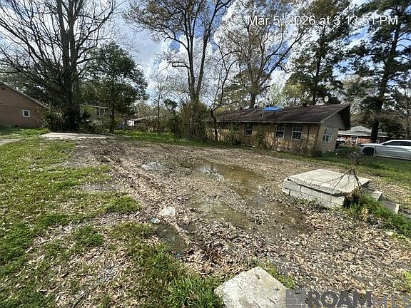5th image of 3695 N Foster Dr