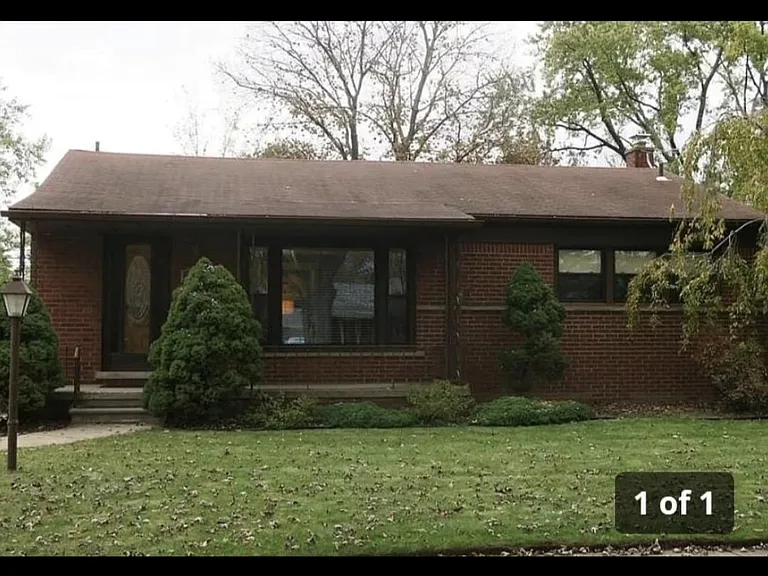 8429 Whitefield St — Photo 1