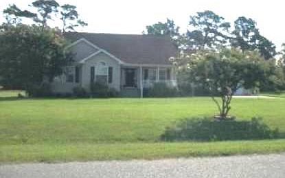 2nd image of 126 Elizabeth Cir