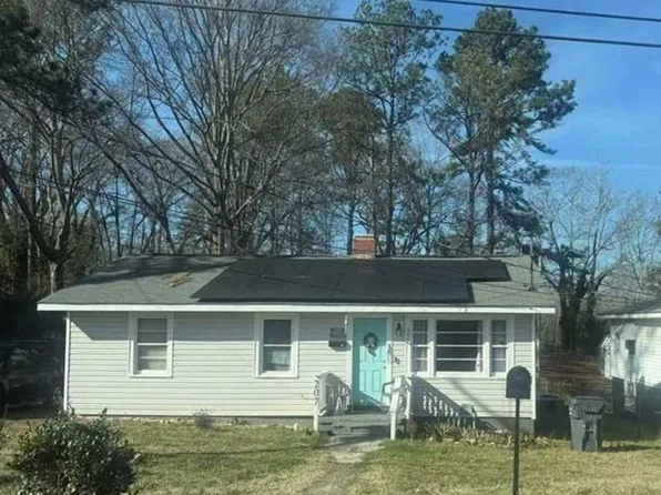 207 Pridmore St, Laurens, SC 29360