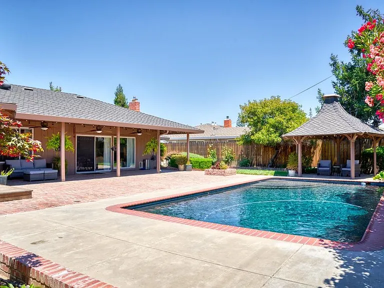 510 Northgate Dr — Photo 37