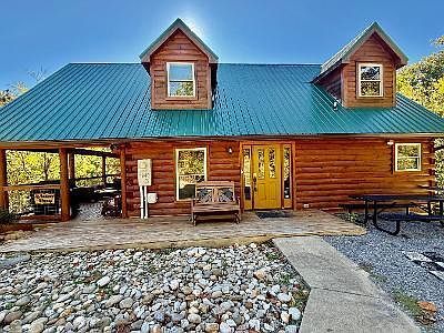 1st image of 1940 Backhome Ln #3