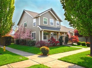 633 Griffin Oaks Dr, Central Pt, OR 97502