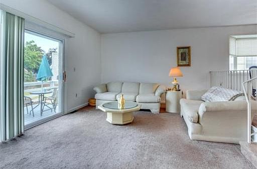 5th image of 7 Philomena Ave #B