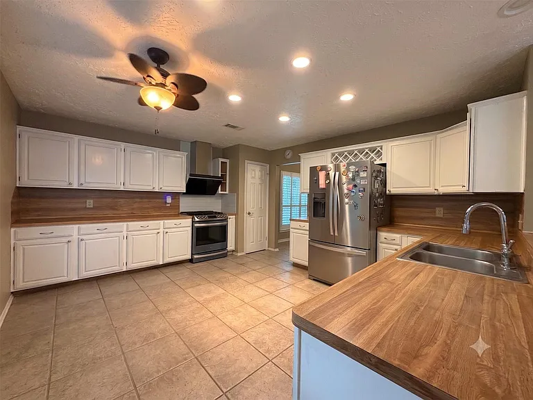 3507 Santa Rosa Ln — Photo 7