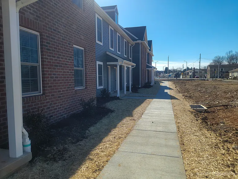 12 Skip Ln — Photo 4