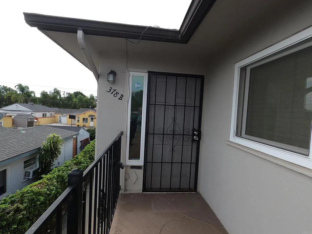 2 bed, 600 sqft, $2,395 — Photo 2