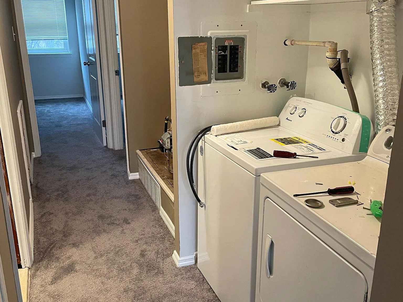 2 bed, 950 sqft, $1,600 — Photo 3