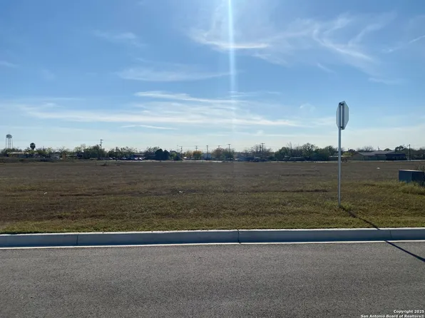 112 Albion LOT 23, Poteet, TX 78065