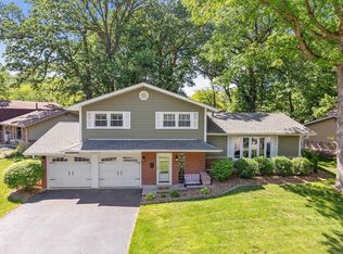 17000 Gaynelle Rd, Tinley Park, IL 60477