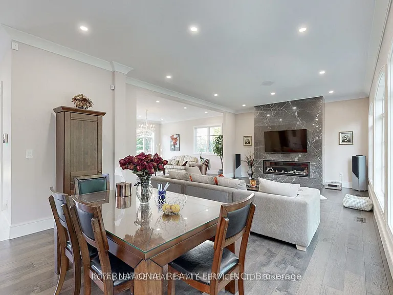 1286 Cambridge Dr — Photo 8
