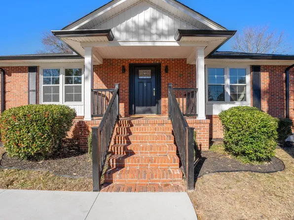 5 Kingsridge Dr, Greenville, SC 29615