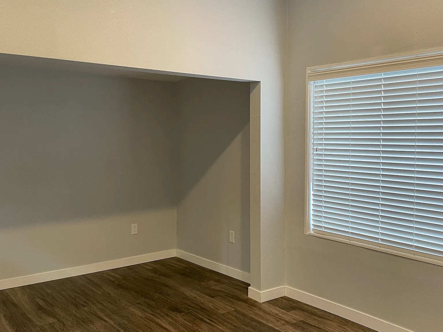 Studio, $1,600 — Photo 3