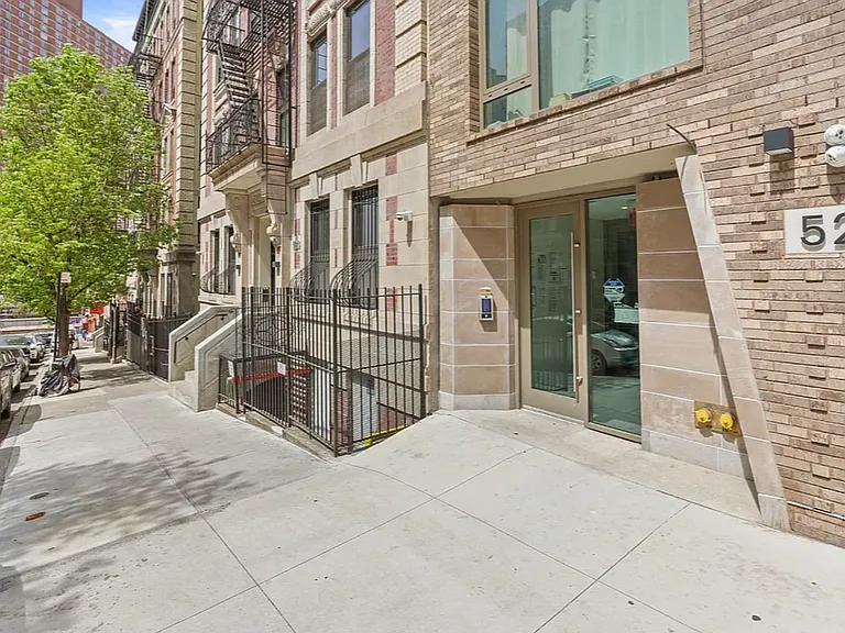521 W 134th St #8B — Photo 16