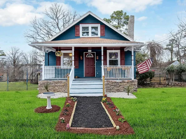 30 2nd St, Franklinville, NJ 08322