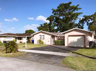 2721 N 72nd Ter, Hollywood, FL 33024