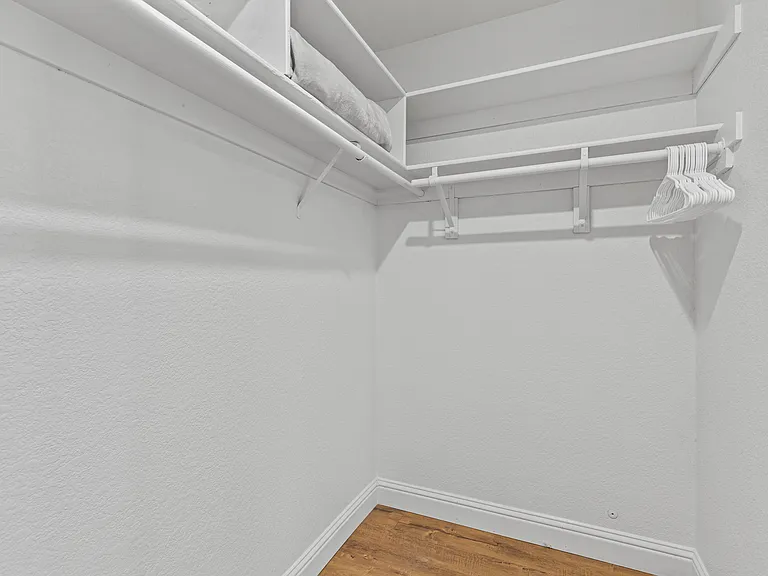 309 Hemphill Way — Photo 17