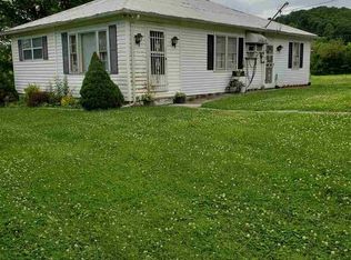 113 Brewers Chapel Rd, Sneedville, TN 37869