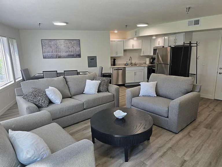 Pinehurst Apartments - New Leasing Incentives! — Photo 18