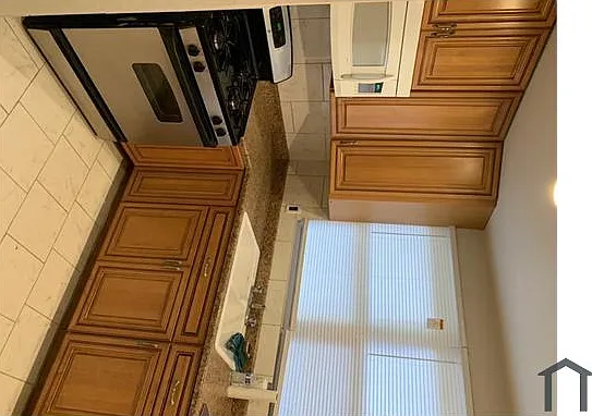 1720 S Taylor St — Photo 17