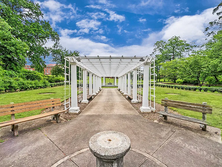 14-M Abrams Hall Senior — Photo 5