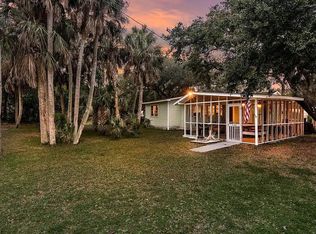 1102 E Ashley Ave, Folly Beach, SC 29439
