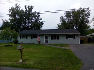 7907 Rinaldo Blvd E, Bridgeport, NY 13030