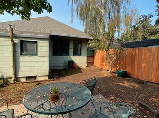 3027 Bateman St, Berkeley, CA 94705