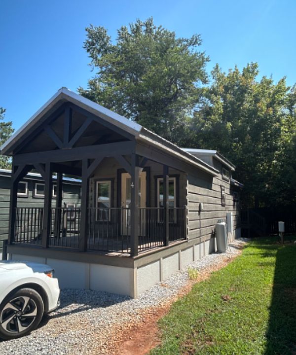 1st image of 1008 River Rd #4