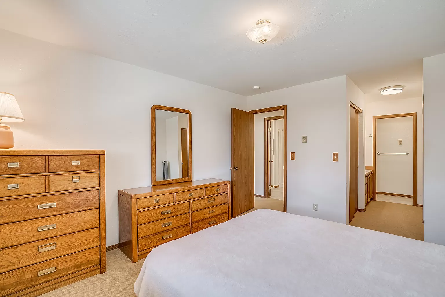 2 bed, 1148 sqft, $1,600 — Photo 4