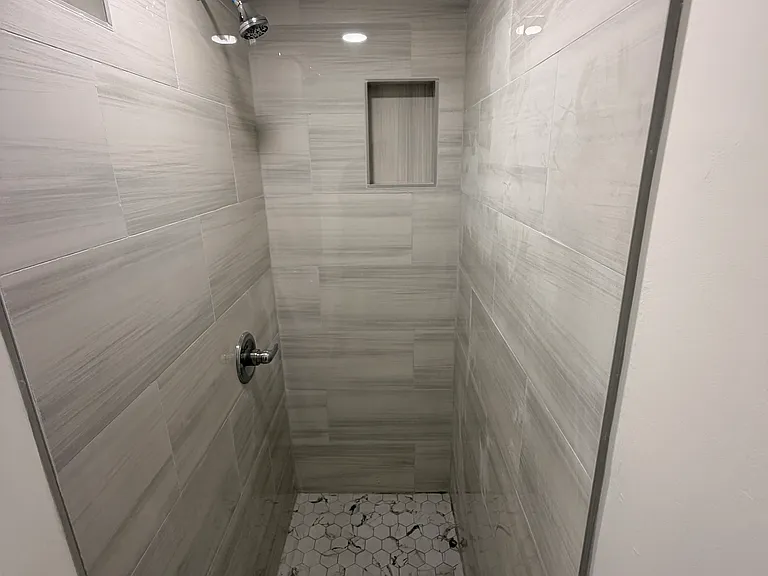 811 Montgomery St #B — Photo 10