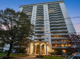 125 Prospect Ave APT 3J, Hackensack, NJ 07601