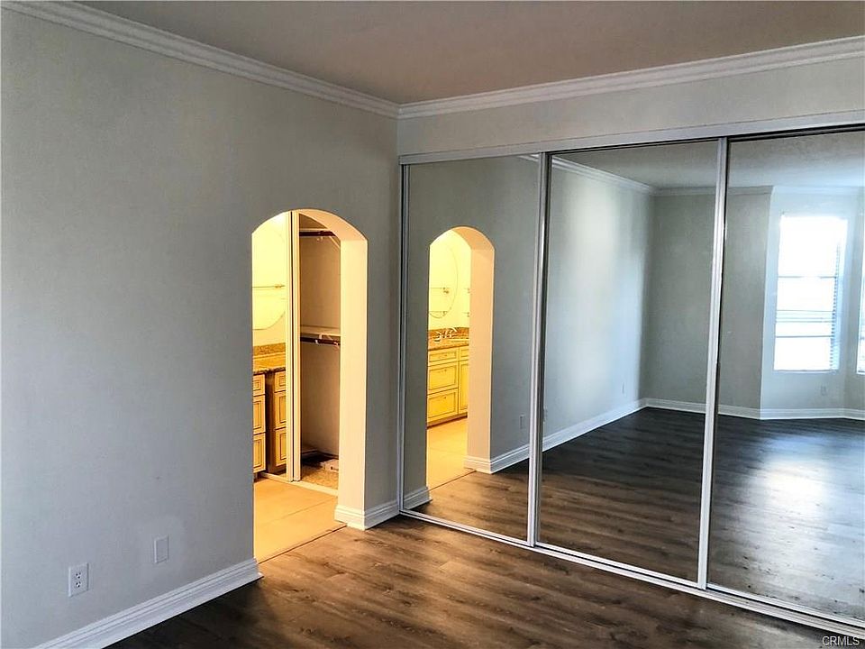 1st image of 4647 E 4th St #15