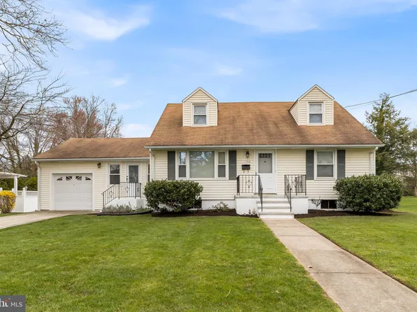 756 Bunker Hill Ave, Lawrence Township, NJ 08648