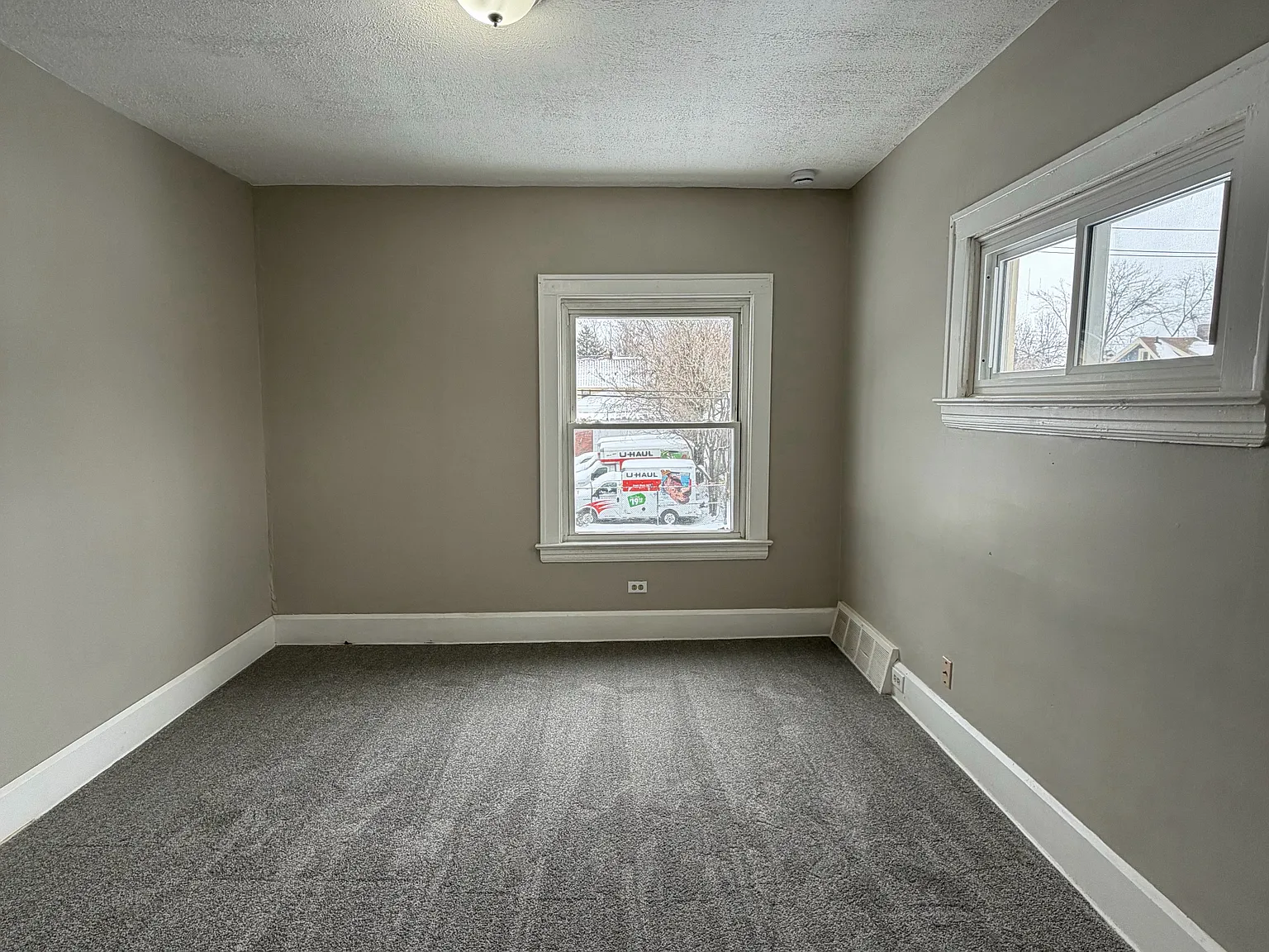 2 bed, $875 — Photo 2