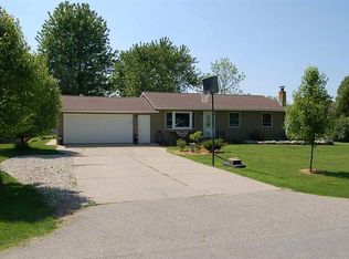 1142 Grandview Dr, Grass Lake, MI 49240