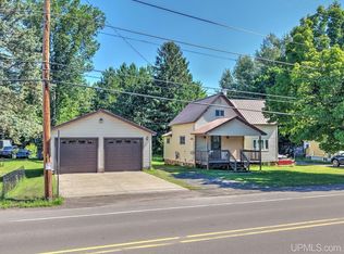 28206 9th St, Lake Linden, MI 49945
