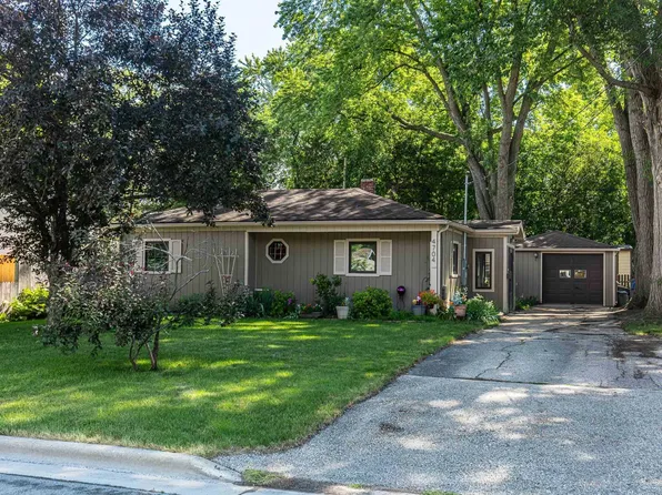 4704 Wallace Ave, Monona, WI 53716
