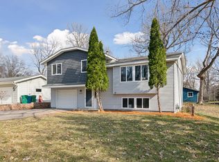 5085 Bartlett Blvd, Mound, MN 55364