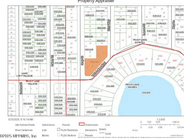 000 Twin Lakes Blvd, Interlachen, FL 32148