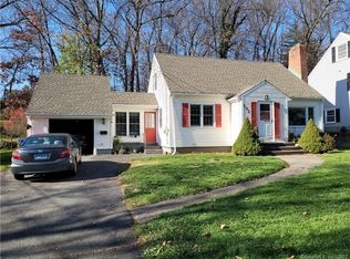 132 Delahunty Dr, Southington, CT 06489